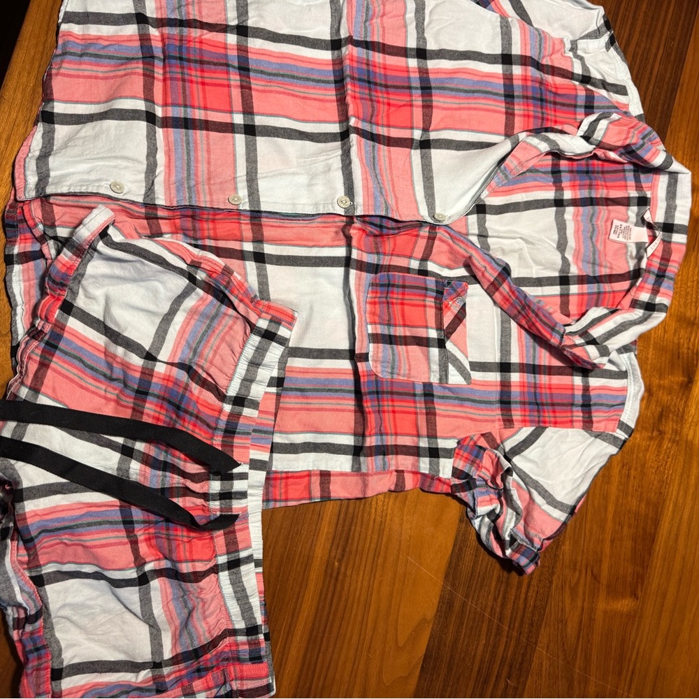 Victoria's Secret Pink and White Pajama Set Flannel Comfort